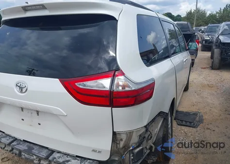 2016 Toyota Sienna Xle 8 Passenger from USA, damaged, VIN 5TDYK3DC9GS723047